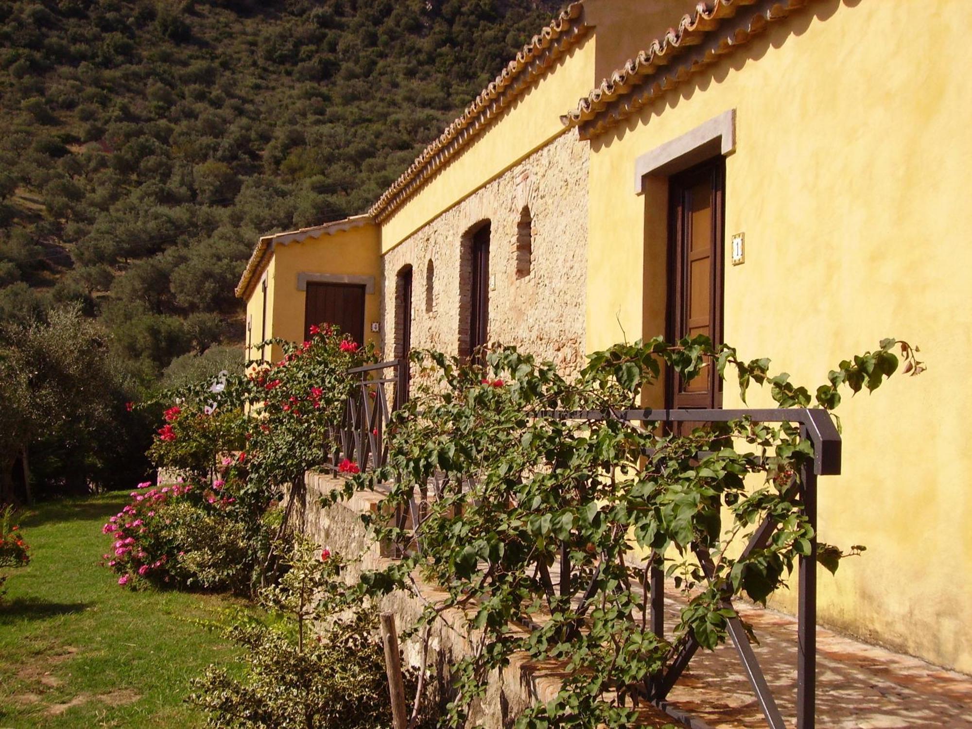 Azienda Agrituristica Biologica Il Querceto Αγία Σεβερίνα Εξωτερικό φωτογραφία