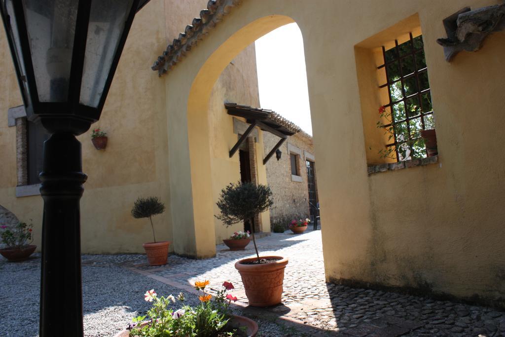 Azienda Agrituristica Biologica Il Querceto Αγία Σεβερίνα Εξωτερικό φωτογραφία