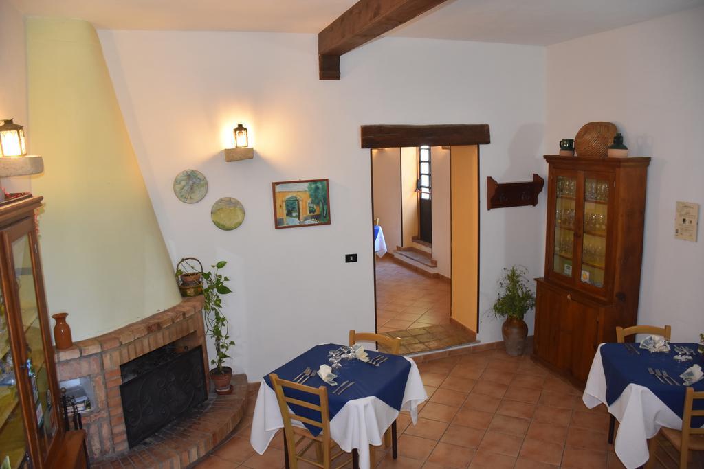Azienda Agrituristica Biologica Il Querceto Αγία Σεβερίνα Εξωτερικό φωτογραφία